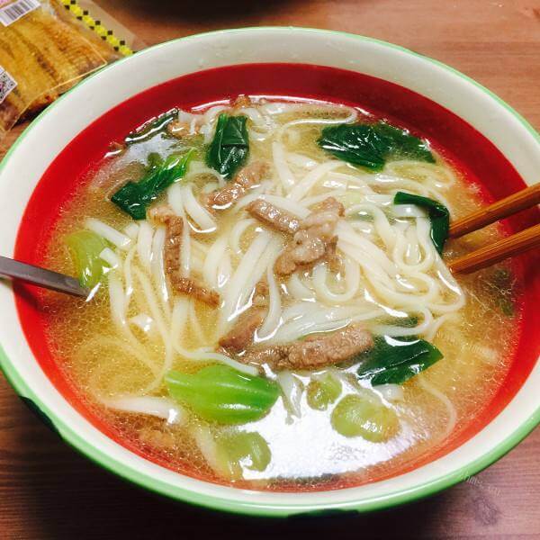 美味的茄子炝锅面