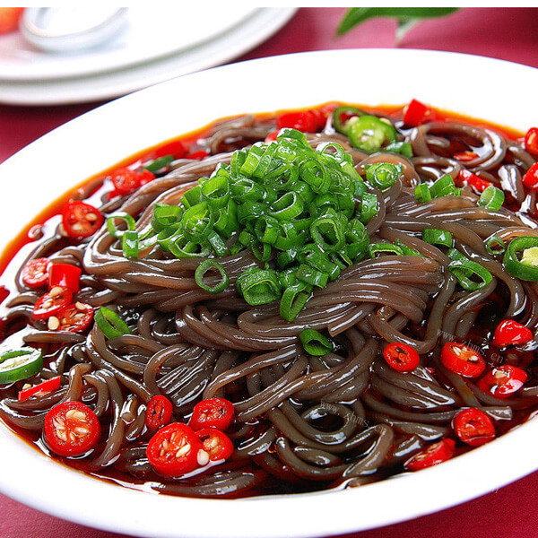 美味的七彩蕨根粉