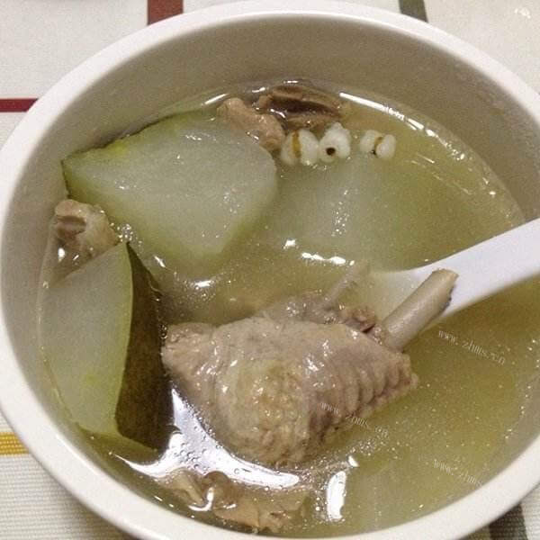 自制荷叶鸭腿冬瓜汤