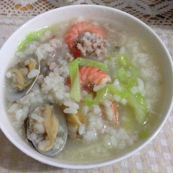 营养的干贝虾仁粥