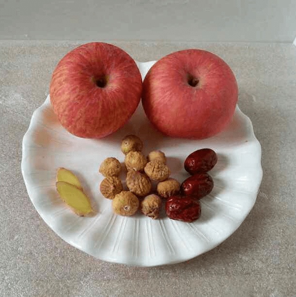 美味的苹果瘦肉汤做法图解1)