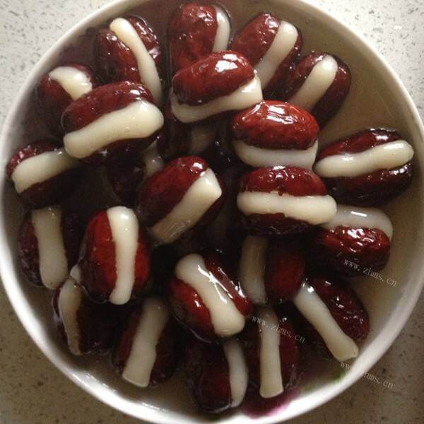 美味的蜜汁糯米红枣