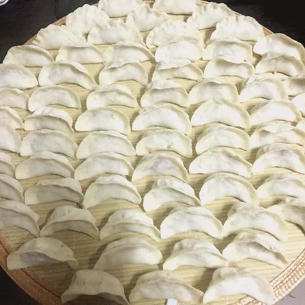 好吃的蒜黄肉饺子