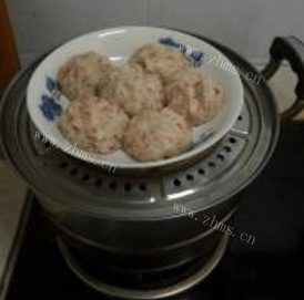 自制金针菇肉丸便当做法图解4)