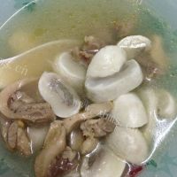 好吃的鸡肉菌菇汤的做法图解三