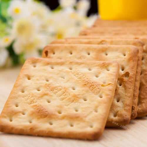 好吃的香葱全麦苏打饼干
