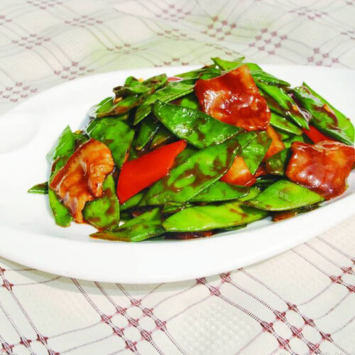 脆香的肉炒扁豆角
