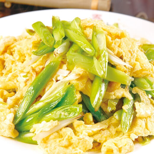 美味的蒜苗炒豆腐丝