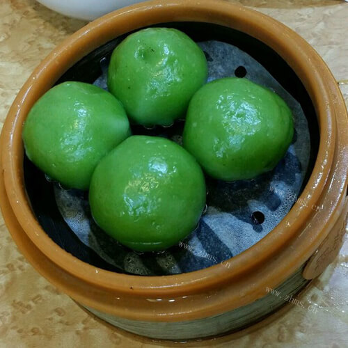 好吃的抹茶芝麻汤圆