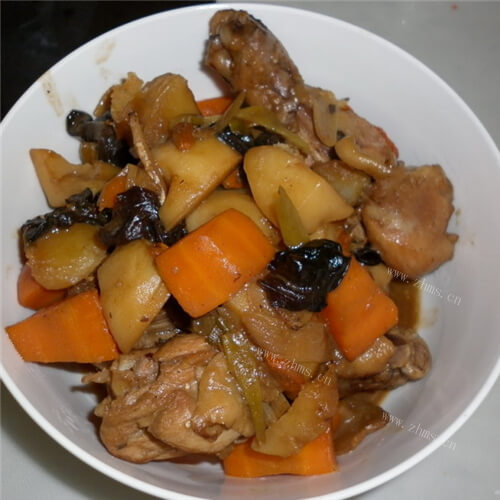 美味的胡萝卜烧鸡腿根