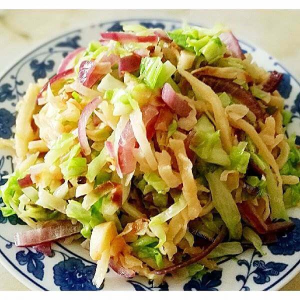 圆白菜三文鱼炒饼
