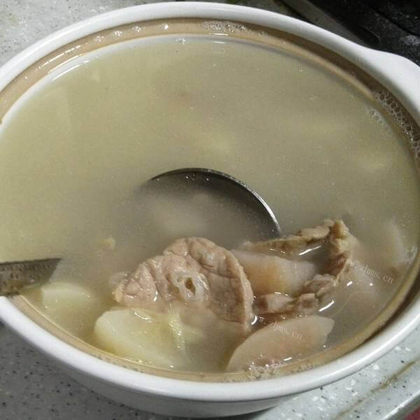 营养美味的百合沙参煲猪肺汤