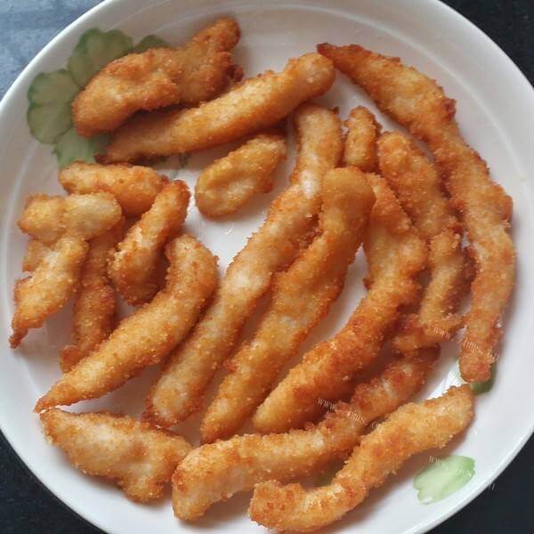 美味的莴笋炒鸡柳