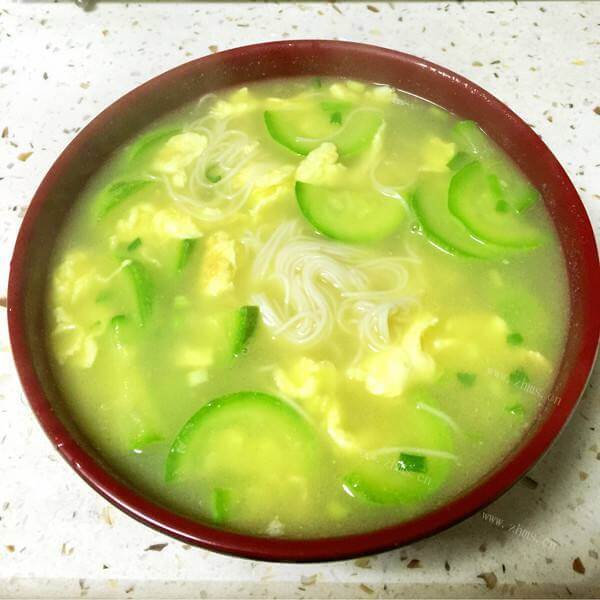 美味圆葱西葫芦鸡蛋汤