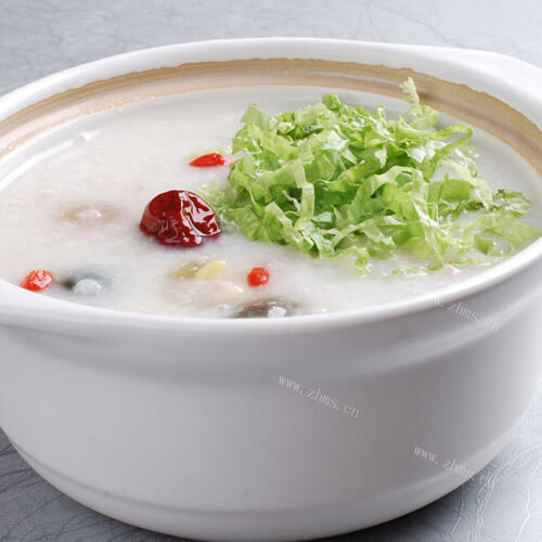 美味皮蛋牛肉粥