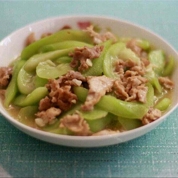 鲜美的家常肉片冬瓜丁