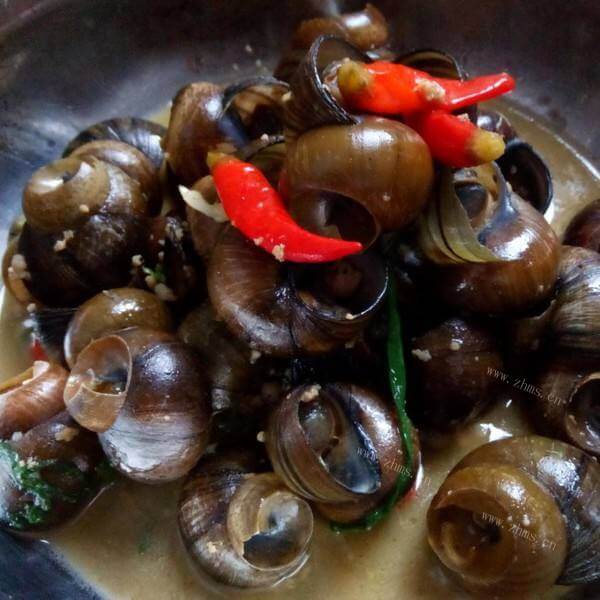 美味的香辣酸爽螺蛳煲