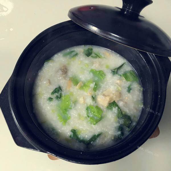 健康的芹菜大米粥