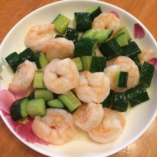 好吃的清炒黄瓜虾仁
