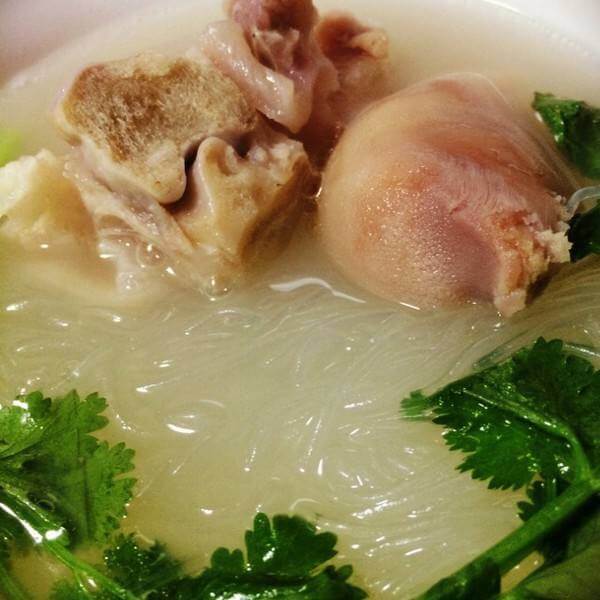 美味的橙香羊骨汤