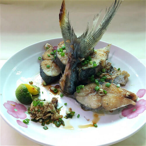 美味的电饼铛香煎鲅鱼