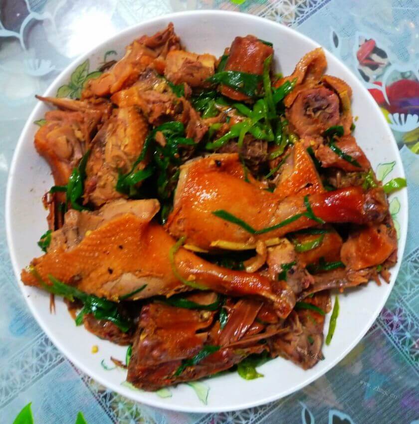 爽口葱烧鸭腿