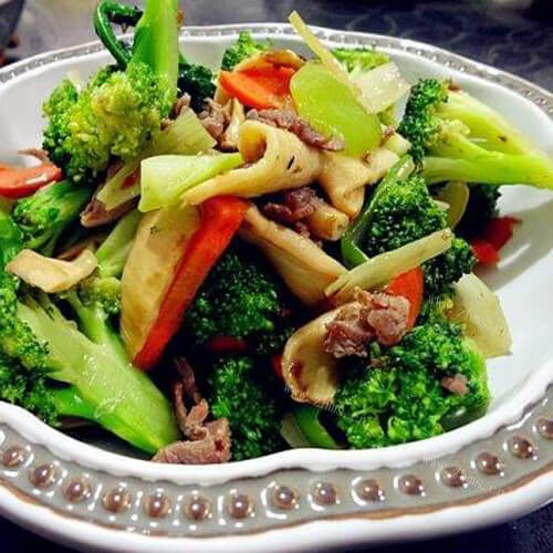 美味的西兰花香炒脆鲩 