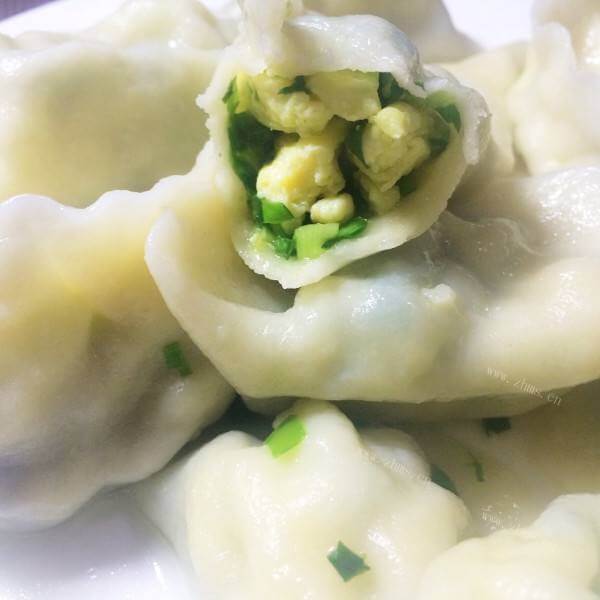 鸡蛋芹菜馅包子#面点