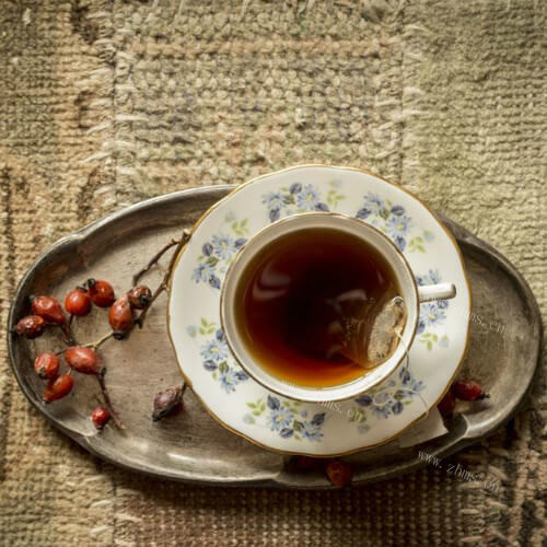 好喝的枇杷花茶饮