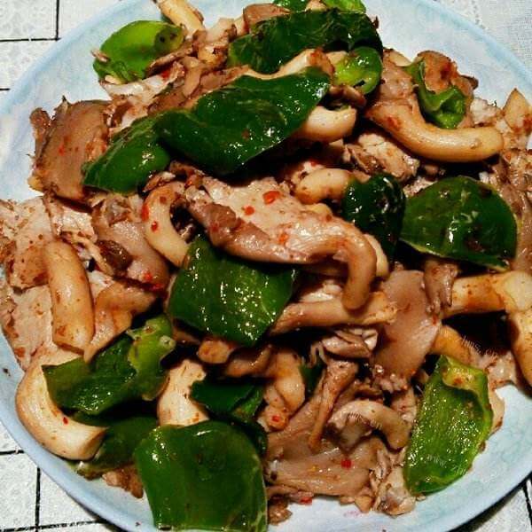 好吃的干煸孜然蘑菇
