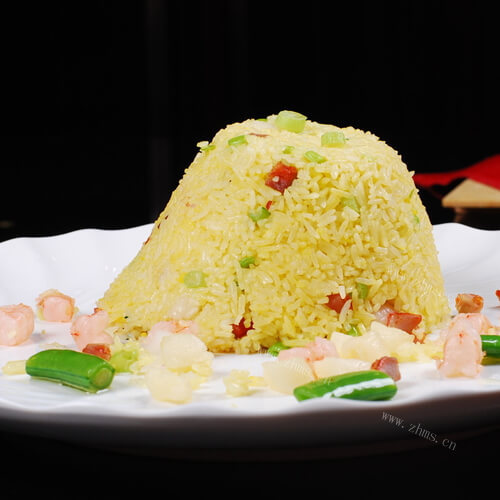 可爱又好吃的金衣炒饭