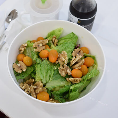 美味的朱古力牛奶麦片