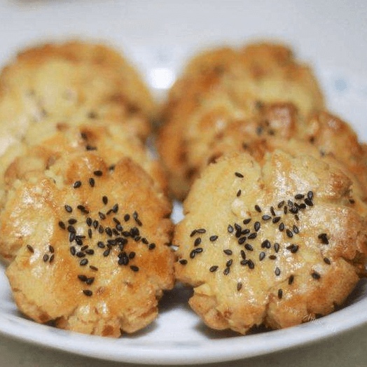 美味的花生仁桃酥