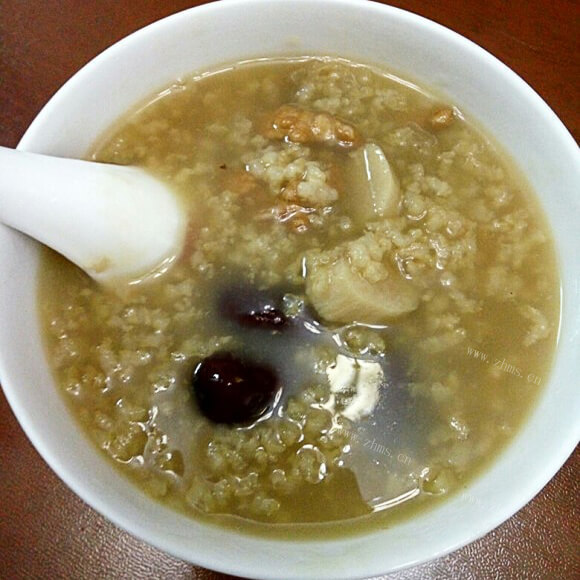 美味山药核桃大枣滋补粥