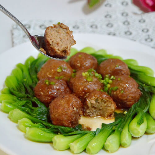 好吃的鲜肉莲藕丸子