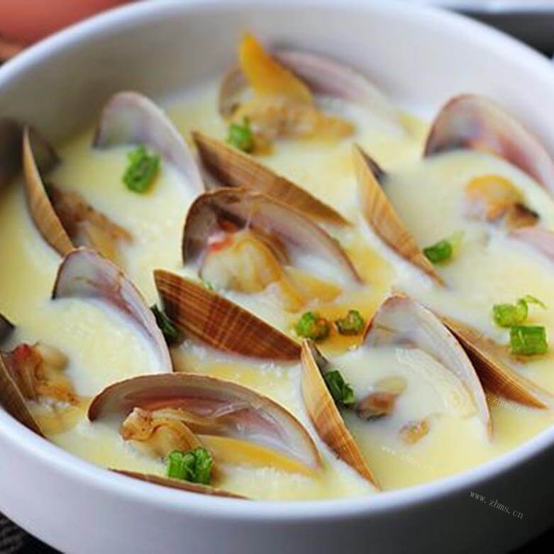 美味的文蛤嫩豆腐鸡蛋羹