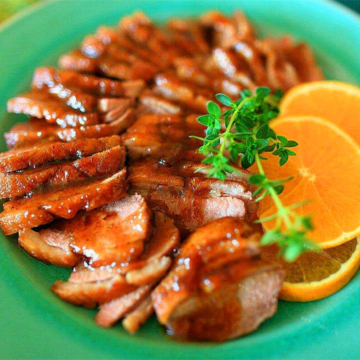美味红酒烧鸭肉