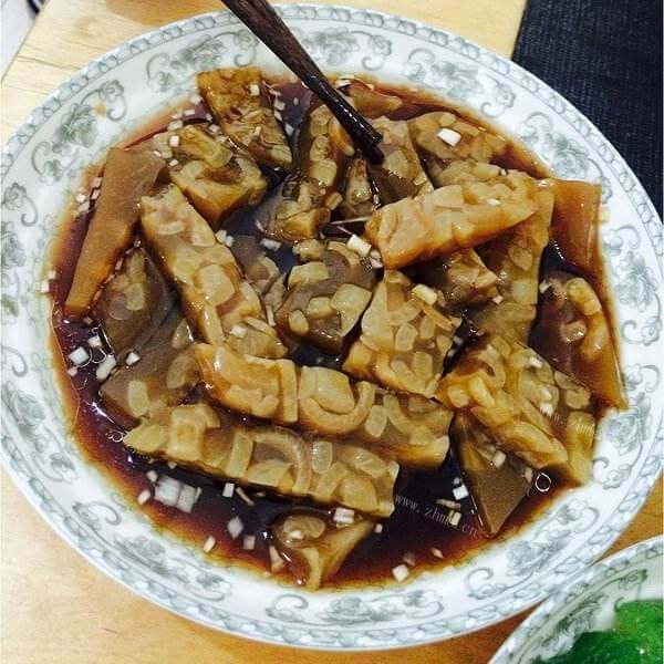美味鲤鱼肉皮冻