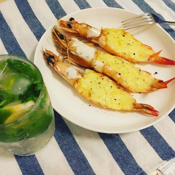 好吃牛油果芝士焗虾 