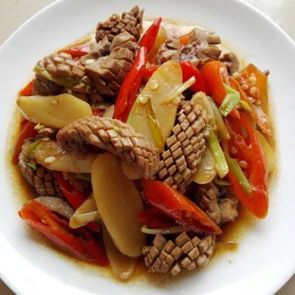 美味可口的韭黄腰花
