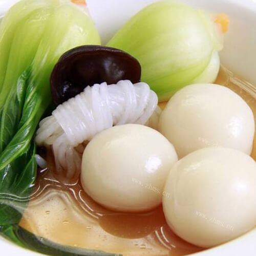 美味的吉祥锦鲤汤圆 