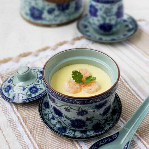色香味俱全的青菜虾仁鸡蛋羹