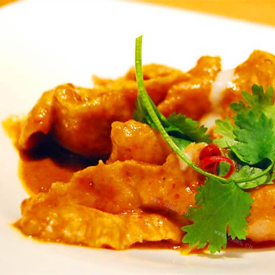 美味的自制咖喱猪肉块