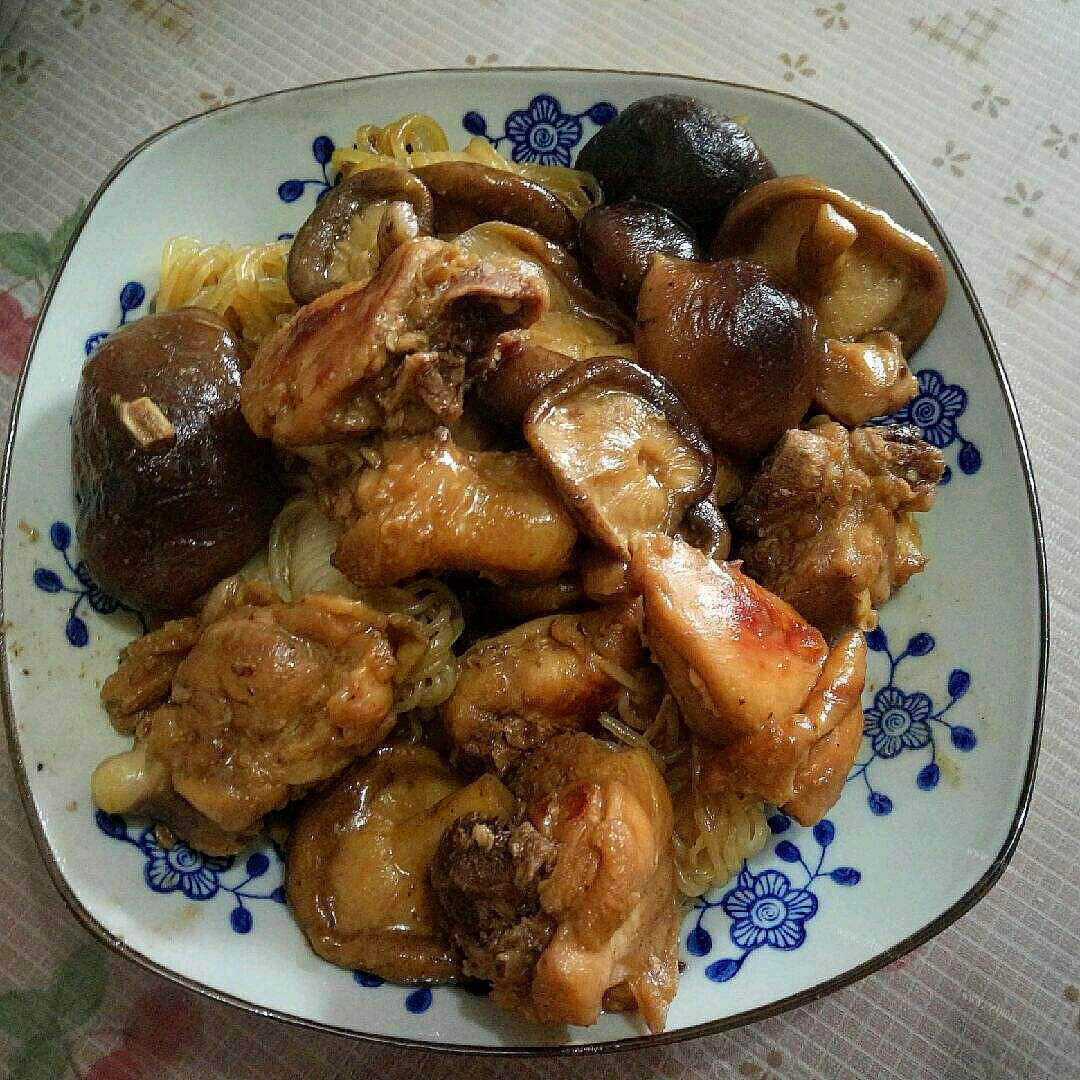 营养的快手照烧香菇鸡腿