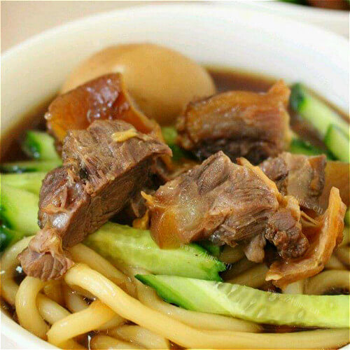 爆好吃的小炖肉面