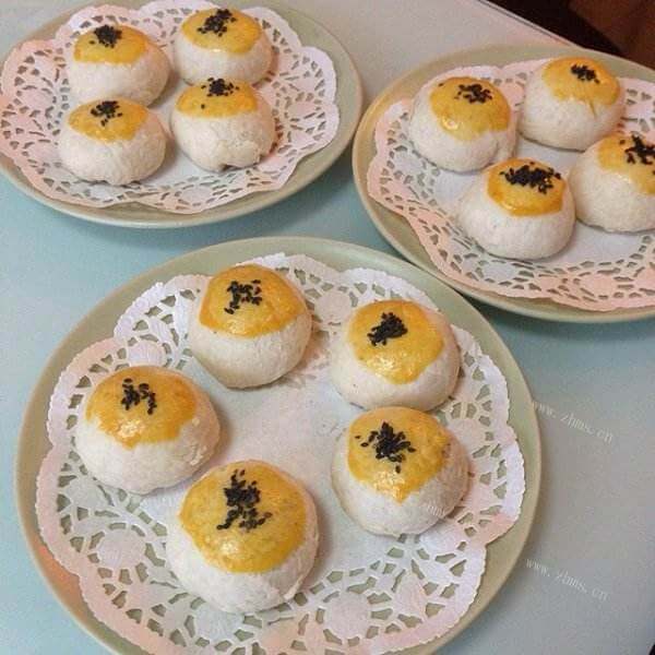美味的猴头菇苏式月饼