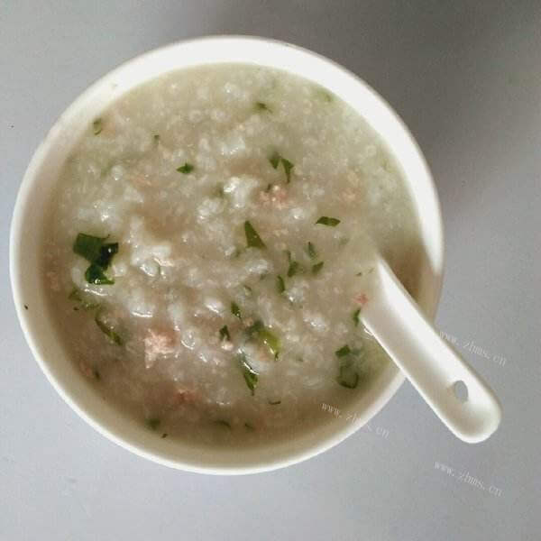 美味的板栗瘦肉粥