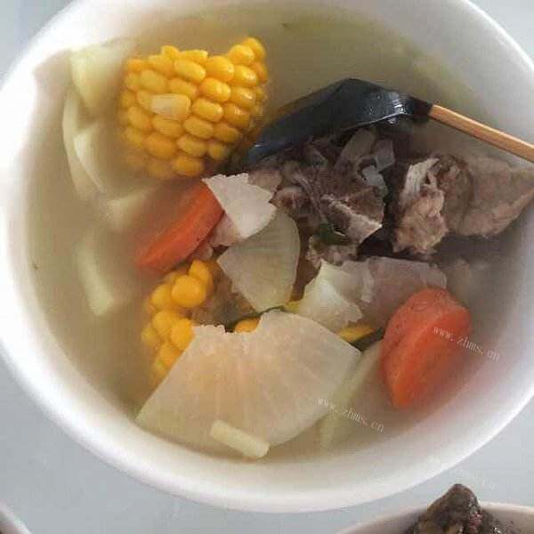 香浓可口的牛蒡龙骨汤
