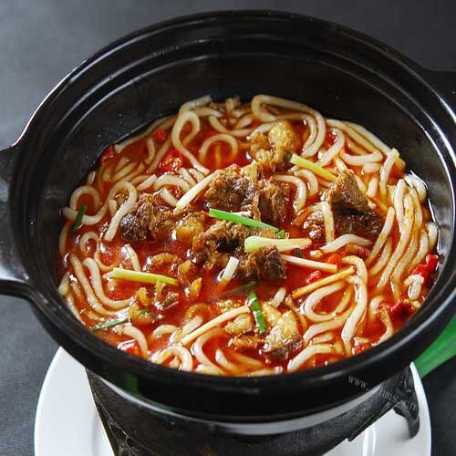 美味的什锦丸子土豆粉