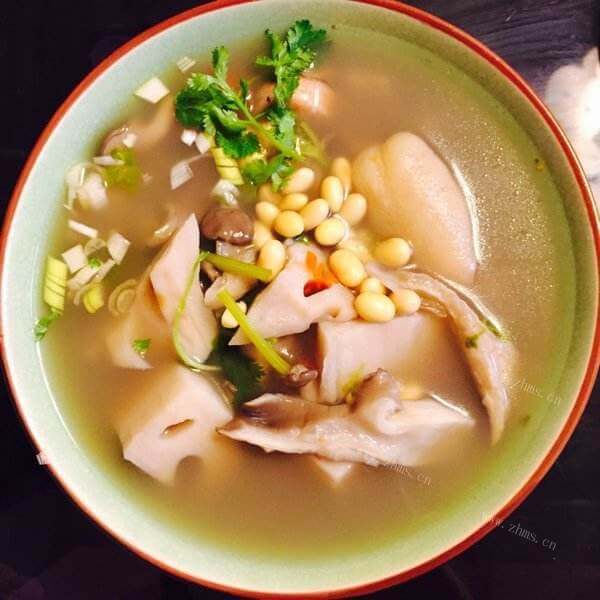 美味番茄蹄花煲